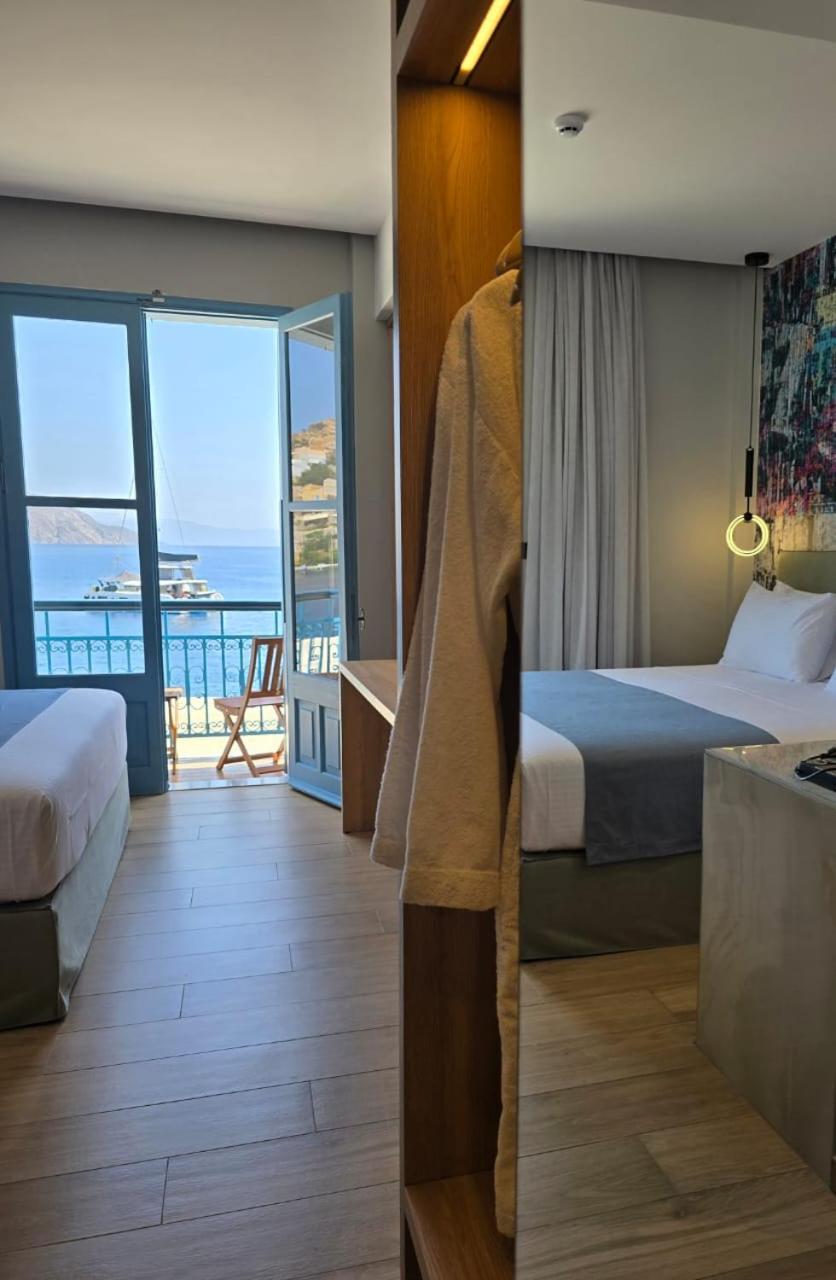 Nireus Hotel Symi Exterior foto