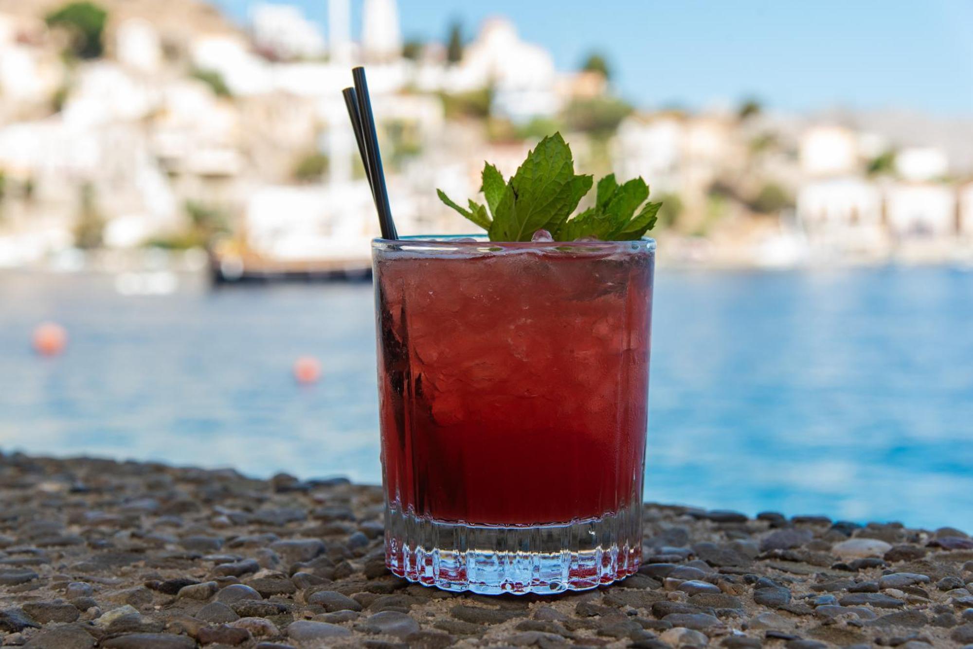 Nireus Hotel Symi Exterior foto